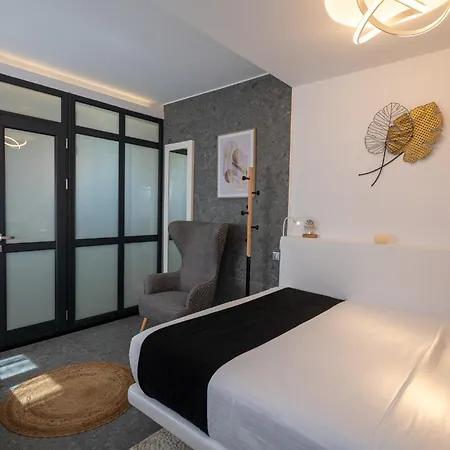 Mykonos Double Luxury Mini Suites-with External Hot Adults Only