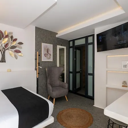 Mykonos Double Luxury Mini Suites-with External Hot Adults Only דירה *