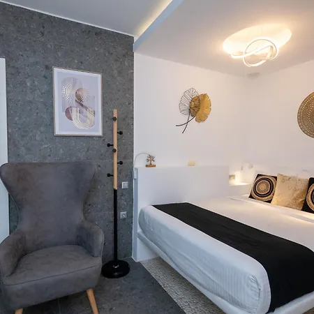 Mykonos Double Luxury Mini Suites-with External Hot Adults Only 阿诺梅拉