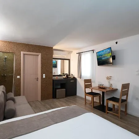 Mykonos Double Luxury Mini Suites-with External Hot Adults Only Daire