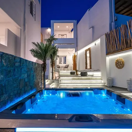 Mykonos Double Luxury Mini Suites-with External Hot Adults Only * Ano Mera
